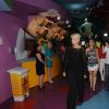 Xuxa confere instalações de casa de festas de sua franquia