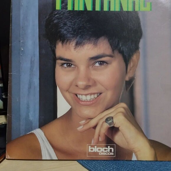 Luciene Adami estampou a capa de 1 dos LPs da novela 'Pantanal' (1990)