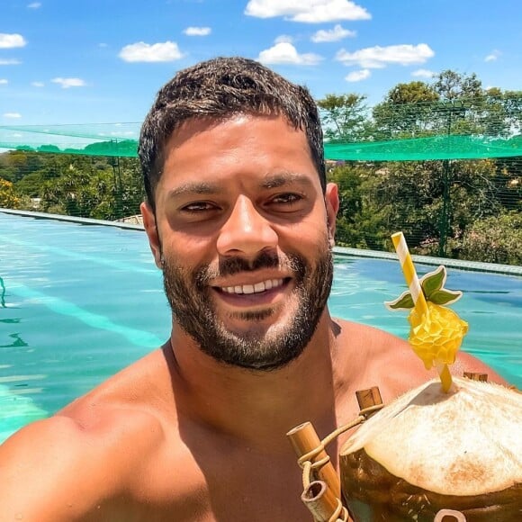 Hulk recebe a filha, Zaya: 'Obrigado, Deus, pela chegada tão abençoada da minha princesa Zaya'