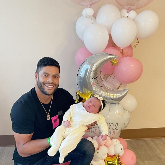 Hulk explicou significado do nome da filha, Zaya: 'Significa iluminada, sorte e flor que floresce'