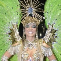 Carnaval 2022: Hariany Almeida usa fantasia rica em pedrarias e megahair até o quadril. Fotos!