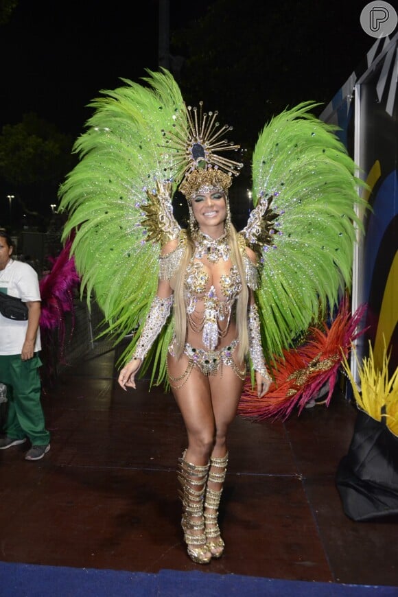Hariany Almeida fez uma preparação especial para a estreia no Carnaval