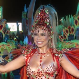 A fantasia, batizada de 'O fruto que tupana abençoou', é criação do estilista Henrique Filho