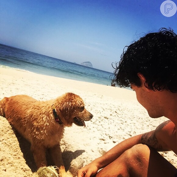 Alexandre Pato curte praia com a namorada, Fiorella Mattheis