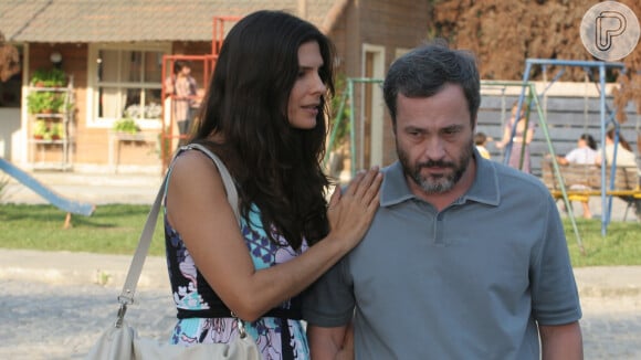 Dedina (Helena Ranaldi) morre, ou fica com Damião (Malvino Salvador) ou com Elias (Leonardo Medeiros) no fim da na novela 'A Favorita'?