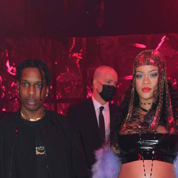 No último mês, Rihanna e A$AP Rocky enfrentaram boatos de traição do rapper