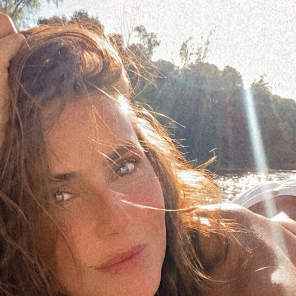 Deborah Secco admite ter ficado com homens comprometidos, mas se arrepende: 'Hoje peço desculpas. Não sou mais assim'