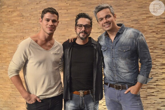 Otaviano Costa posa com José Loreto e Alexandre Nero. Trio integrava a bancada do 'Amor & Sexo' em 2013