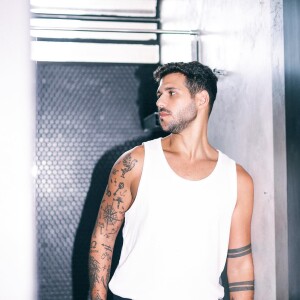 Rodrigo Mussi foi morar junto com os irmão na casa do pai