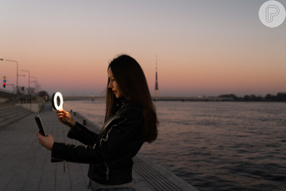 Ring light portátil garante selfies poderosas onde quer que você vá