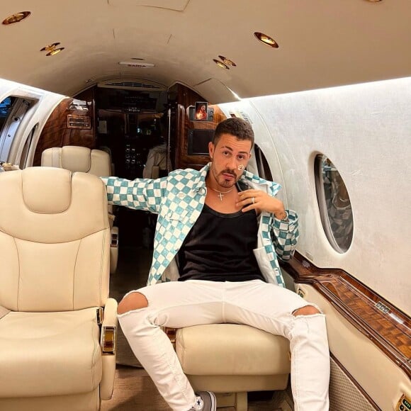 Carlinhos Maia não pôde acompanhar Lucas Guimarães no evento pois está se recuperando de uma cirurgia