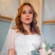   'Além da Ilusão':   Isadora (Larissa Manoela) cancela seu casamento com Rafael (Rafael Vitti)    