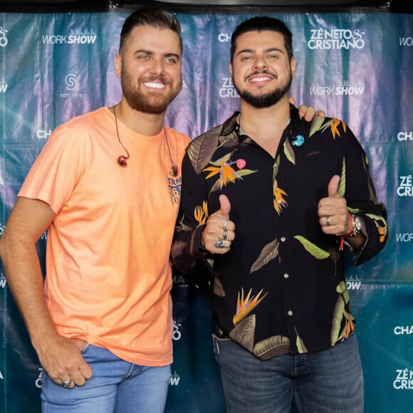 Zé Neto, da dupla com Cristiano, fraturou três costelas durante um treino de boxe