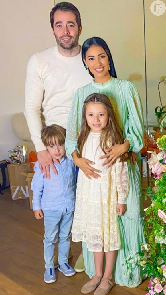 Simaria e Vicente Escrig têm dois filhos: Giovanna e Pawel