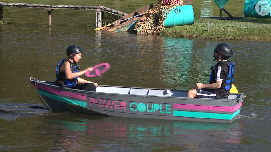 'Power Couple 2022': na prova dos casais, os homens disputaram a dinâmica de olhos vendados