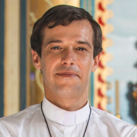 'Além da Ilusão': Tenório é vítima de atentado na tecelagem. Saiba o que acontece com o ex-padre