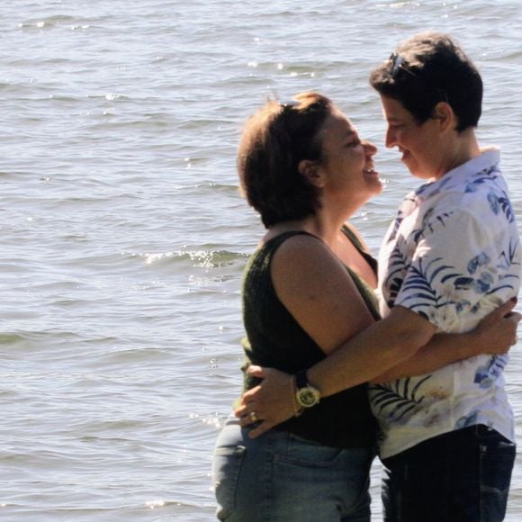 Namorada de Claudia Rodrigues, Adriane Bonato aceitou o pedido de casamento