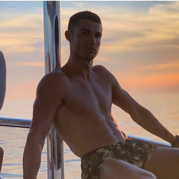 Cristiano Ronaldo teria feito aplicações de botox para aumentar o pênis