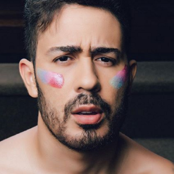 Carlinhos Maia sempre falou sobre sua adoção e contou que chegou a rejeitar uma aproximação da mãe, mas se acertou com ela em 2018