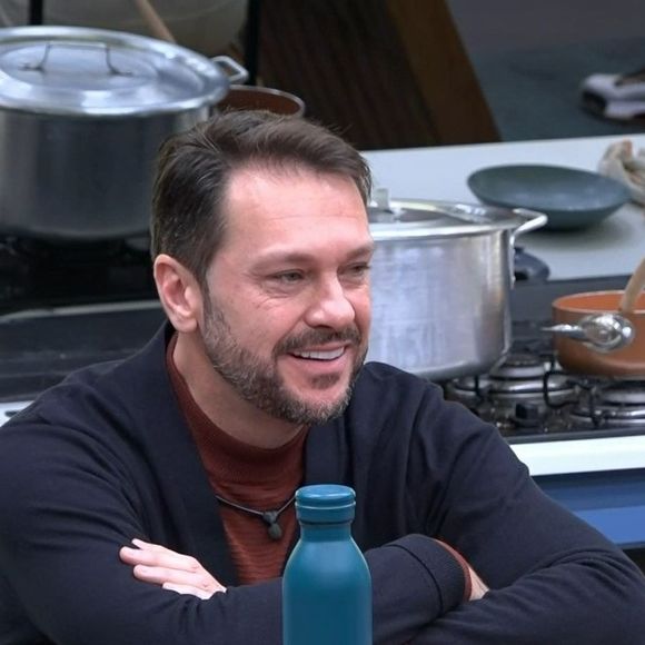 Power Couple: Albert ficou inconformado com a decisão de veto de Brenda