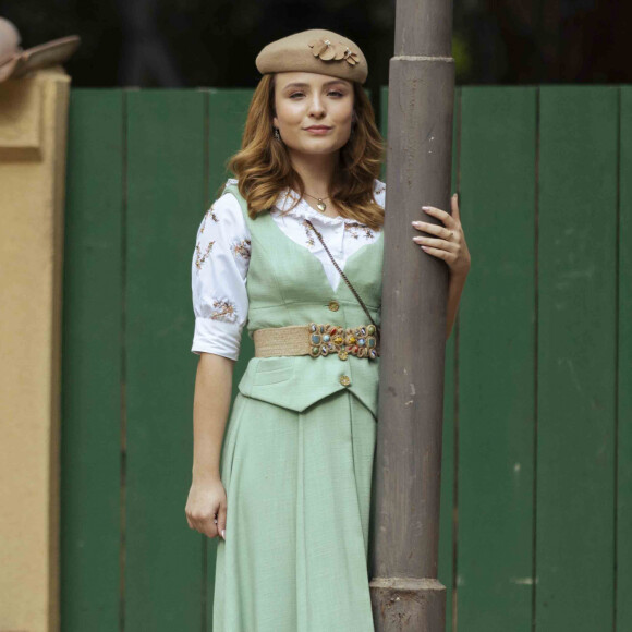 Larissa Manoela vai contracenar com a mãe na novela 'Além da Ilusão'