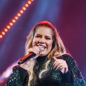 Marília Mendonça regravou o hit 'Não Era Pra Ser Assim', de Zezé Di Camargo & Luciano, no EP 'Decretos Reais'