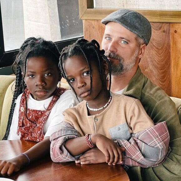 Durante férias em família, filhos de Giovanna Ewbank e Bruno Gagliasso sofreram ataques racistas