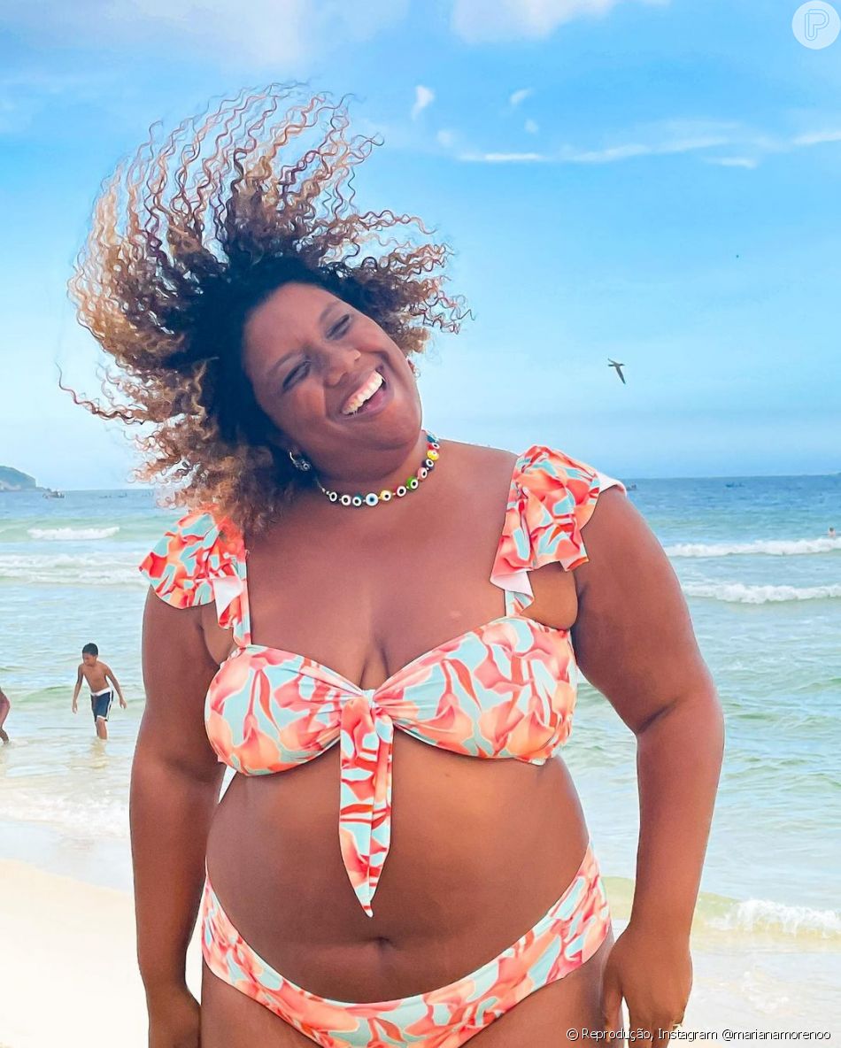 Em dias de calor, o cabelo cacheado precisa de cuidados ainda mais específicos, conta a influencer Mariana Moreno
