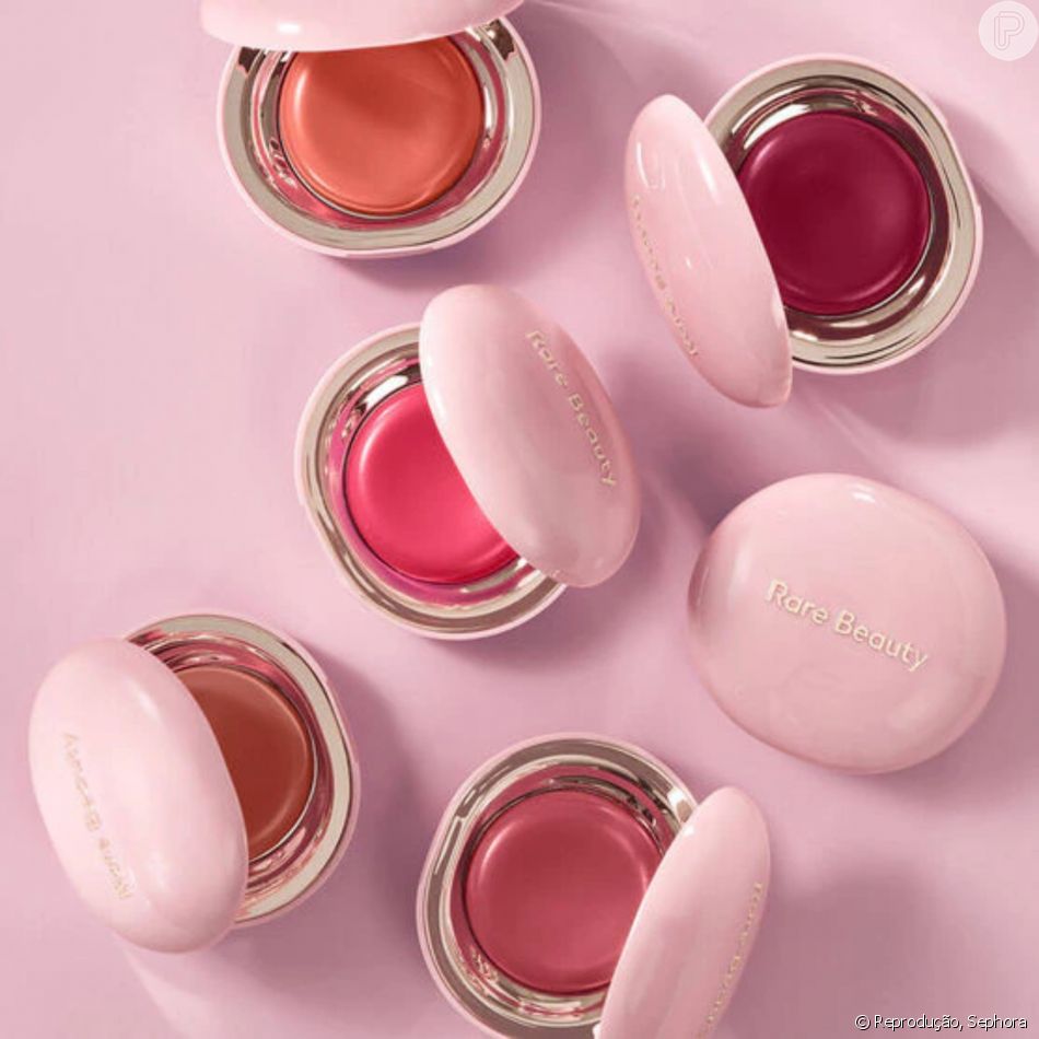 Blush Cremoso Stay Vulnerable é um dos sucessos de venda da Rare Beauty