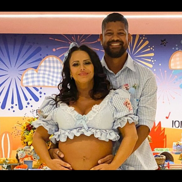Viviane Araujo fez chá de bebê para o filho Joaquim