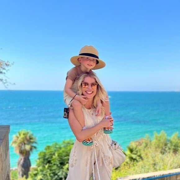 Karina Bacchi é mãe de Enrico, de 5 anos, fruto de produção independente