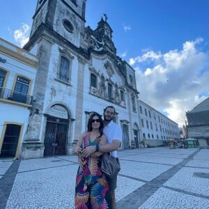 Fátima Bernardes namora com o deputado Túlio Gadêlha