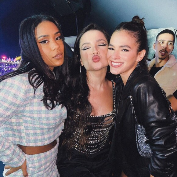 Juliette e alguns famosos curtem festival no Rio