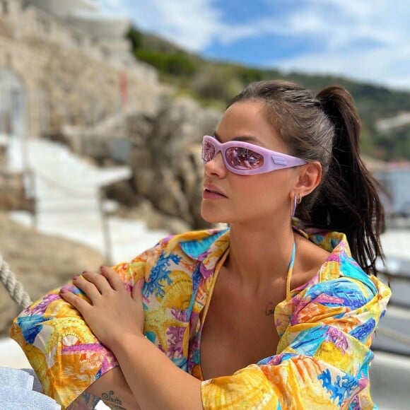 Conhecida por montar look babadeiros, Andressa Suita está arrasando com os seus looks de moda praia na Croácia