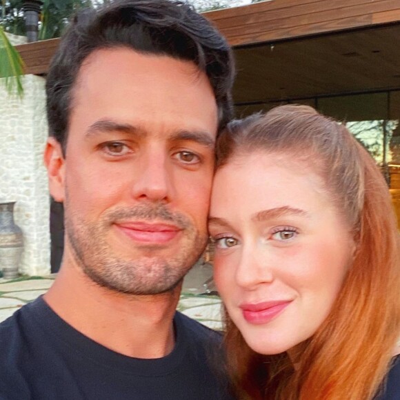 Marina Ruy Barbosa e Alexandre Negrão ficaram em mesas distantes e não se tem notícia de um encontro direto