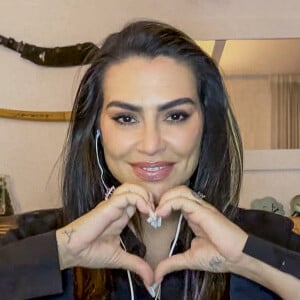 Cleo Pires sobre críticas: 'Se um homem quiser falar dessas coisas, ele pode. Mas, se for mulher, é piranha. E isso é machismo', disse, em entrevista à Glamour