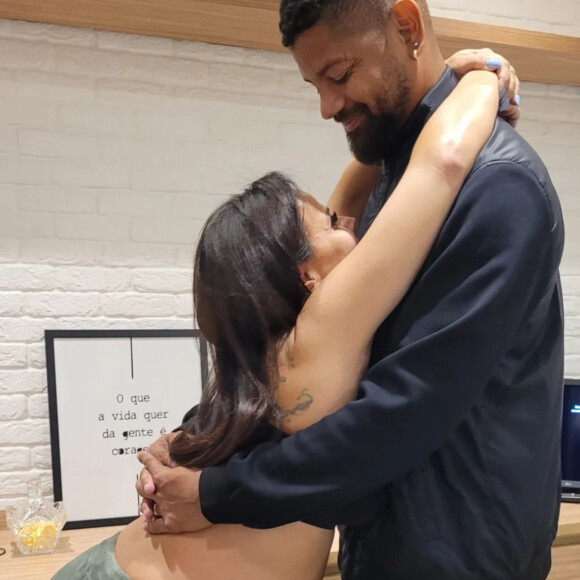Filho de Viviane Araújo, Joaquim pode chegar a qualquer momento e a mamãe está se preparando para a sua chegada junto com o marido 
 