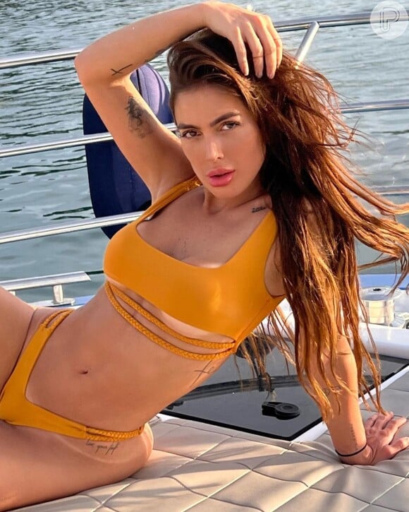 Débora Moura é influenciadora e modelo com quase 500 mil seguidores no Instagram
