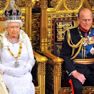 Comunicado da morte da Rainha Elizabeth II aconteceu nesta quinta-feira
