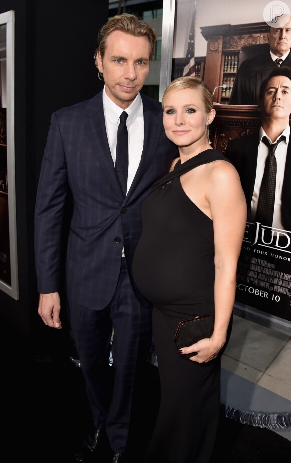 Kristen Bell e Dax Shepard já são papais! Atriz deu à luz Delta na última sexta-feira, 19 de dezembro de 2014