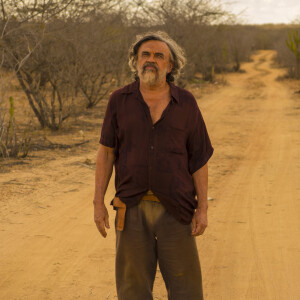 A polícia encontrou mais de 240 arquivos, entre imagens e vídeos, durante busca na casa de José Dumont