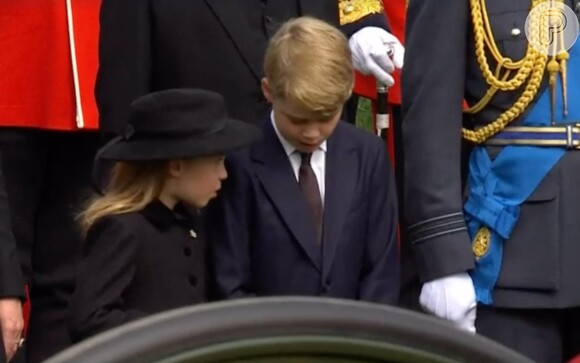 Momentos de Príncipe George e Princesa Charlotte em funeral de Rainha Elizabeth II viralizaram nas redes sociais