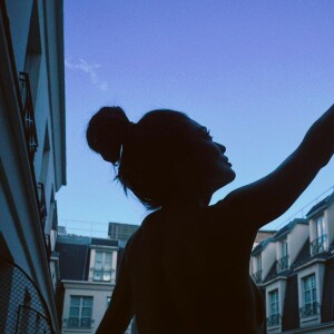 Fotos de Juliana Paes de calcinha encantaram fãs nas redes sociais: 'Maravilhosa é ela'