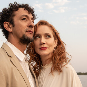 "Pantanal":  Irma (Camila Morgado) e José Lucas (Irandhir Santos) sobem ao altar