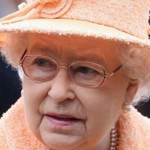 O atestado de óbito da Rainha Elizabeth II  foi divulgado nesta quinta-feira (29) pelo Registro Geral da Escócia