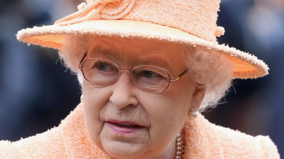 Rainha Elizabeth II: atestado de óbito revela causa da morte e demora do anúncio para o mundo
