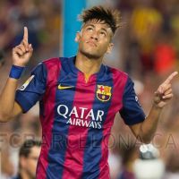 Neymar fica em 7° na lista dos 100 melhores jogadores do jornal 'The Guardian'