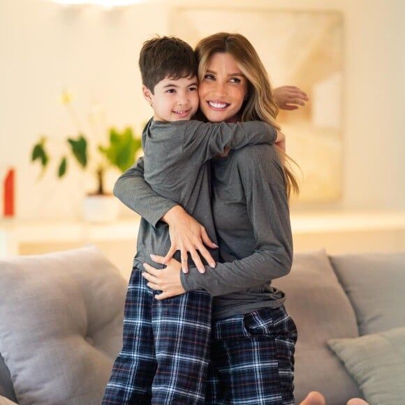 Ex-BBB Aline Gotschalg é mãe do pequeno Lucca, de 6 anos