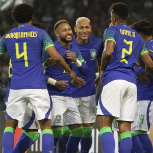 Festa seria para comemorar a vitória do Brasil no jogo contra a Tunísia