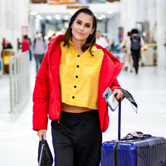 Deborah Secco contou sobre seus relacionamentos